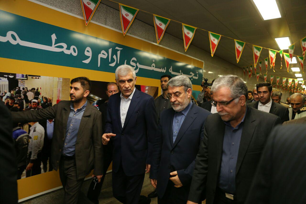 وزیر کشور فاز دوم خط یک قطارشهری‌ شیراز را افتتاح کرد